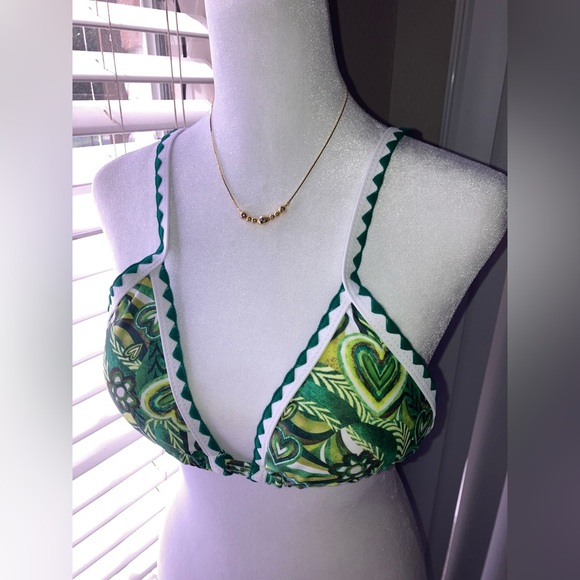 NEW Embroidered Straps Green Floral V-neck Adjustable padded Bikini TOP Large - Picture 7 of 15